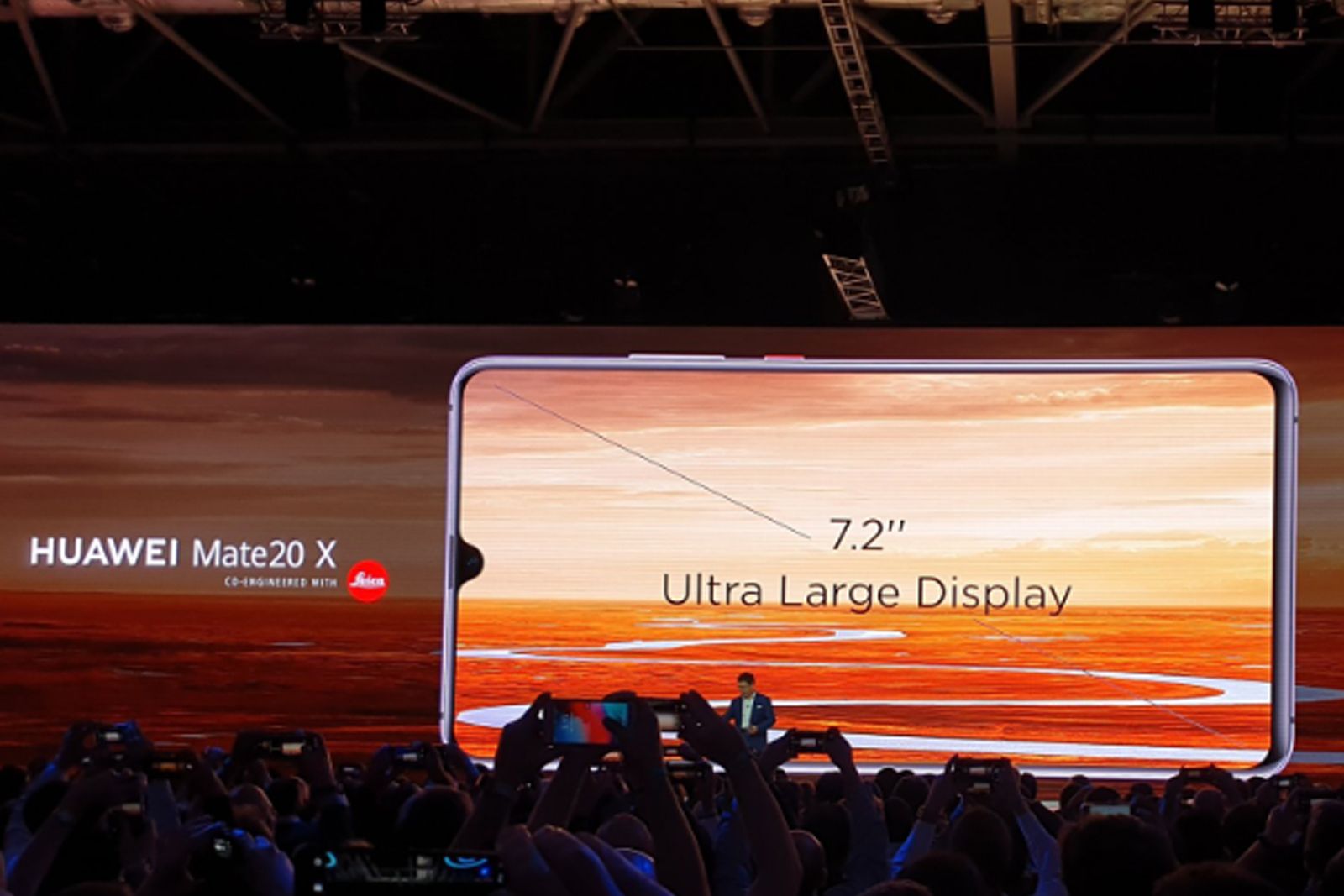 The Mate 20 X is a super-large 72-inch version of the Mate 20 Pro image 1