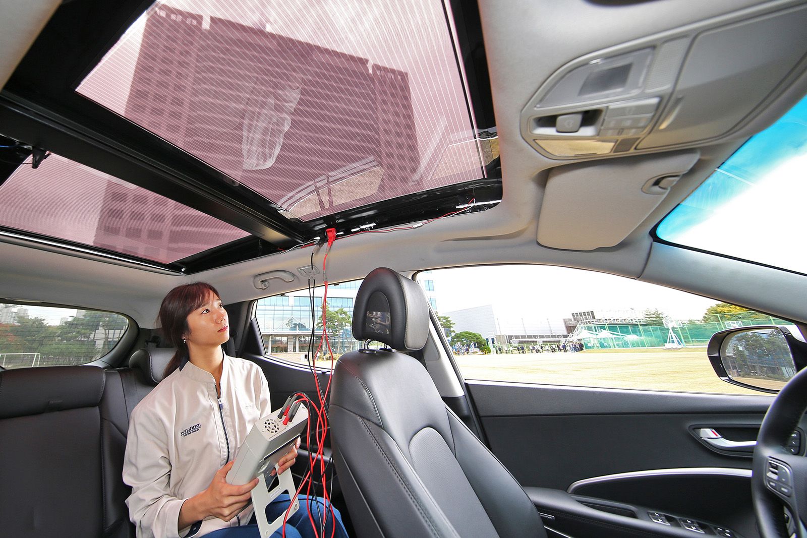 Kia and Hyundai develop solar charging for electric cars charge as you drive image 3