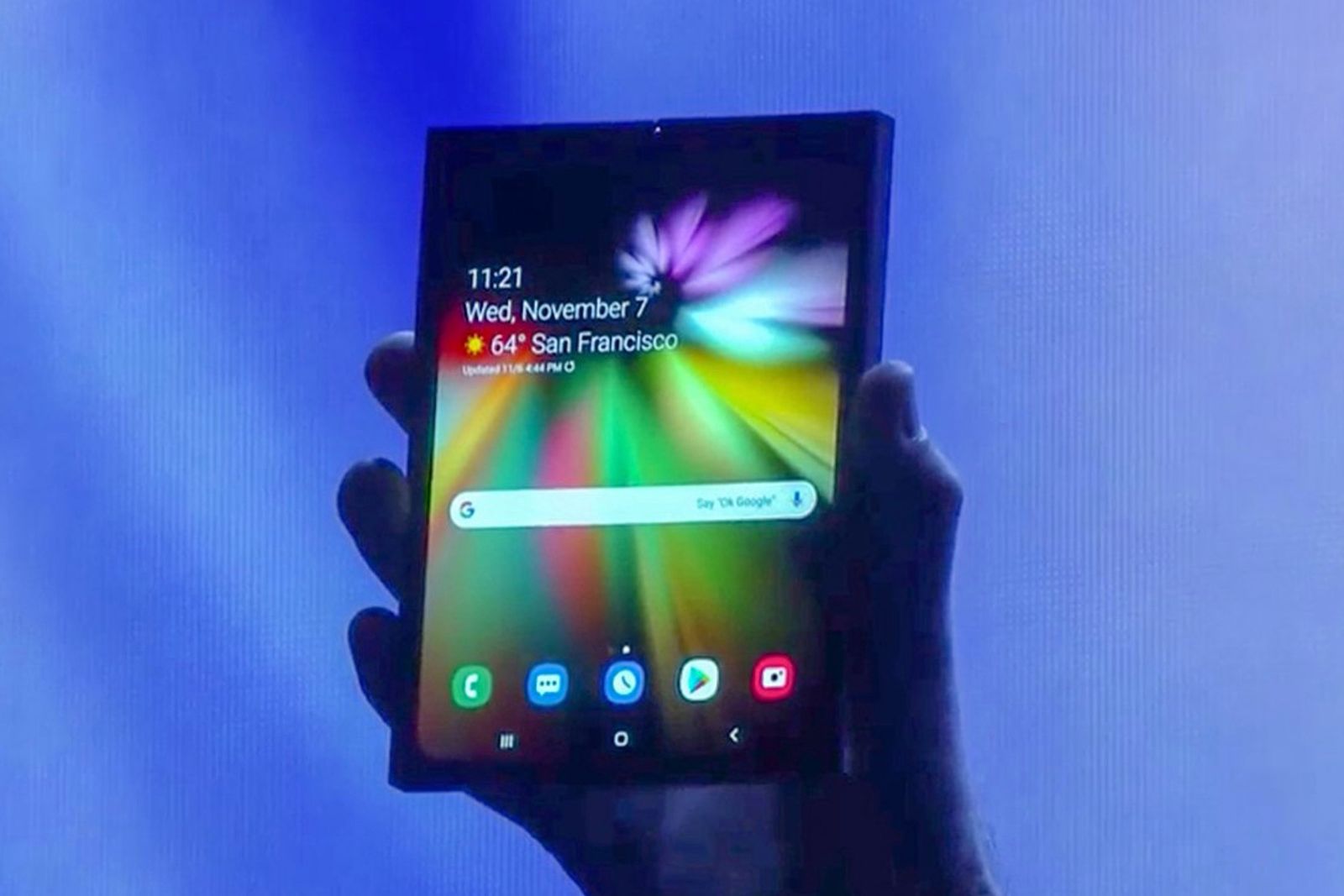 Samsung Shows Off Foldable Phone With An Infinity Flex Display image 1