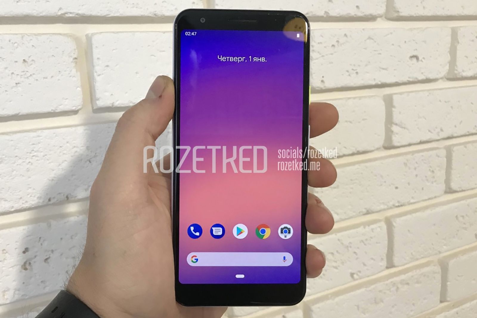 Pixel 3 Lite Leaks Out But Whats With That C Logo On The Back image 2