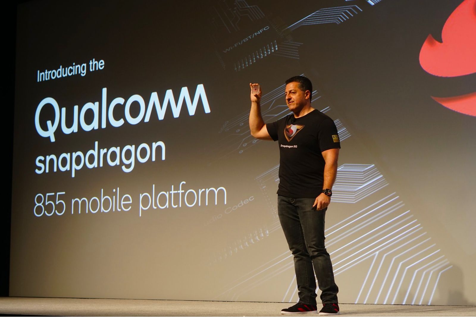 Qualcomm Details The Platform That Will Power Your 2019 Phone image 1