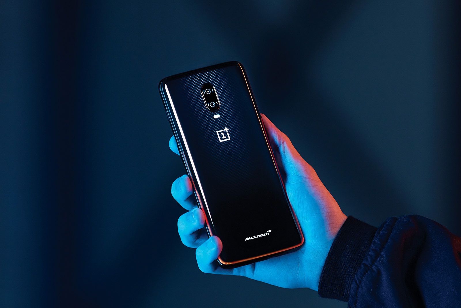 OnePlus 6T McLaren Edition adds Warp Charge 30 and 30W charger in the box image 1
