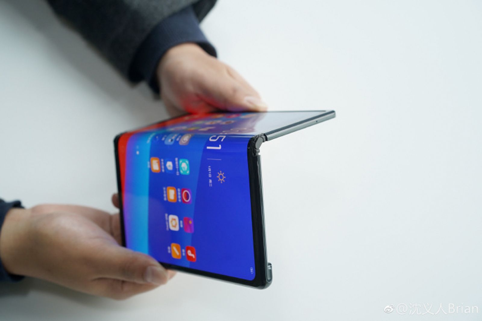 Oppos foldable phone has been shown off sort of image 1