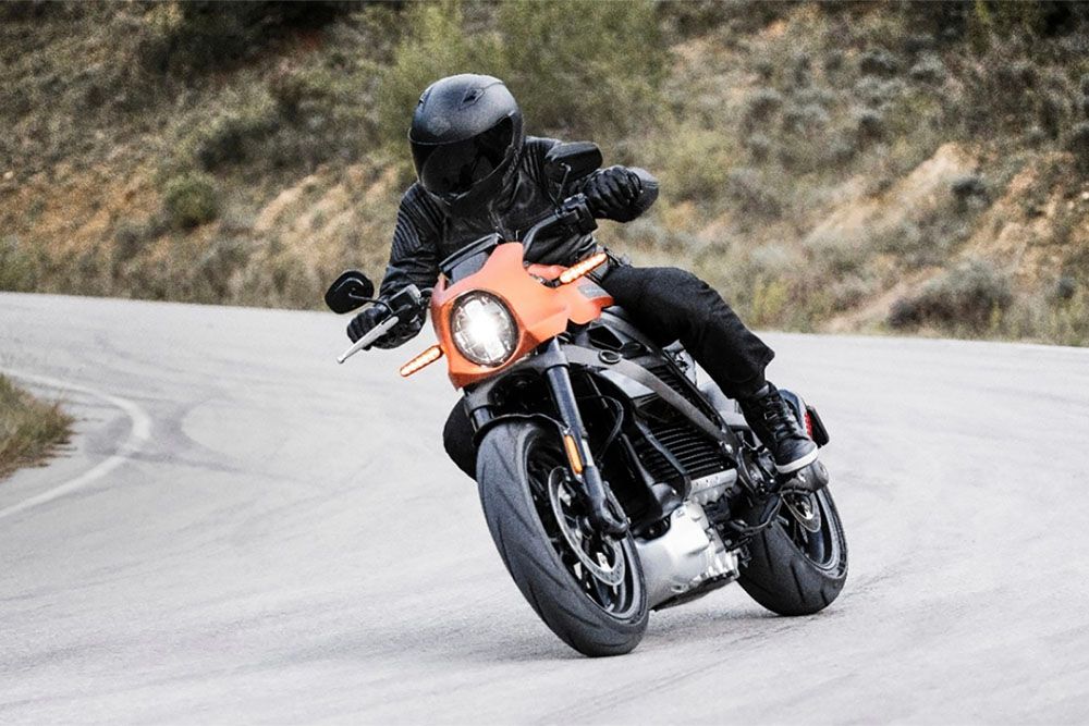 Harley Davidson LiveWire electric motorbike is faster and has better range than expected image 1