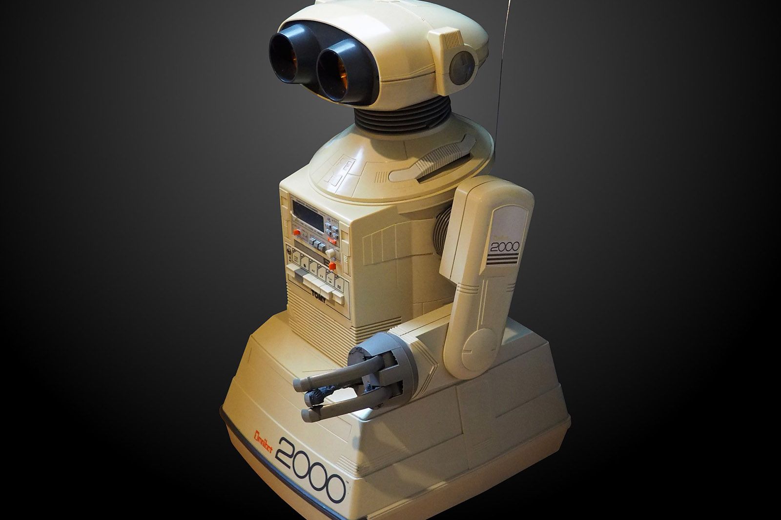 18 of the best and most iconic real world robots from the 1980s image 13