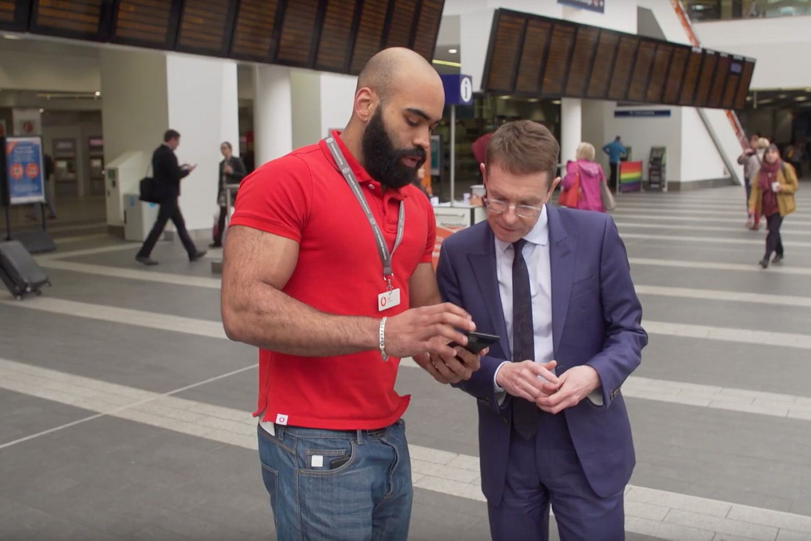 Vodafone switches on 5G at Birmingham New Street station image 1