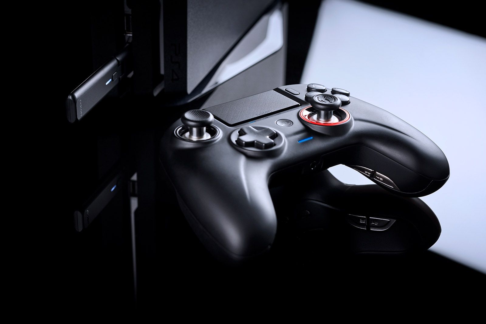 Nacon Revolution Unlimited Pro is a wireless PS4 controller for those who take gaming seriously image 1