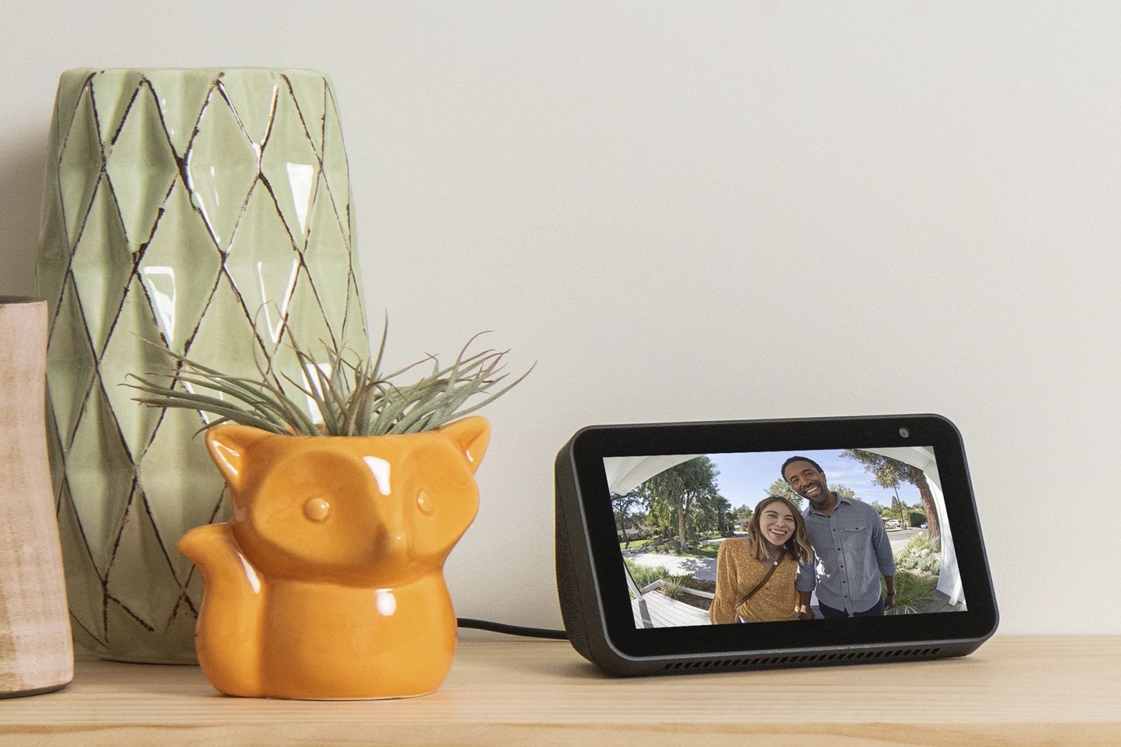 Amazon intros the more compact Echo Show 5 image 1