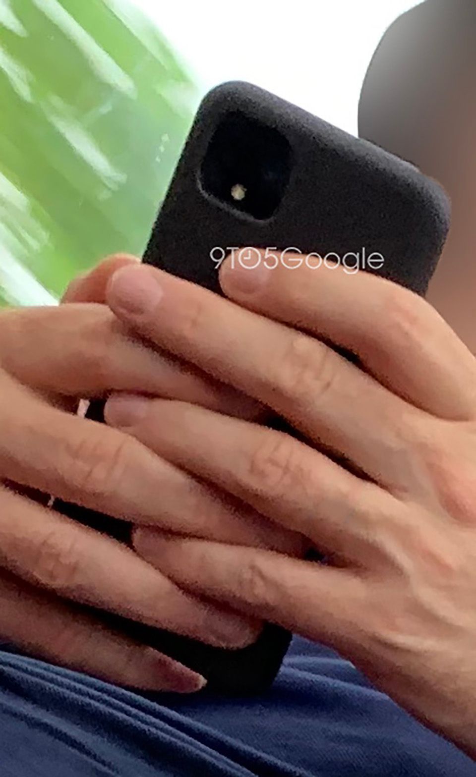 Actual Google Pixel 4 spotted being used outdoors image 2