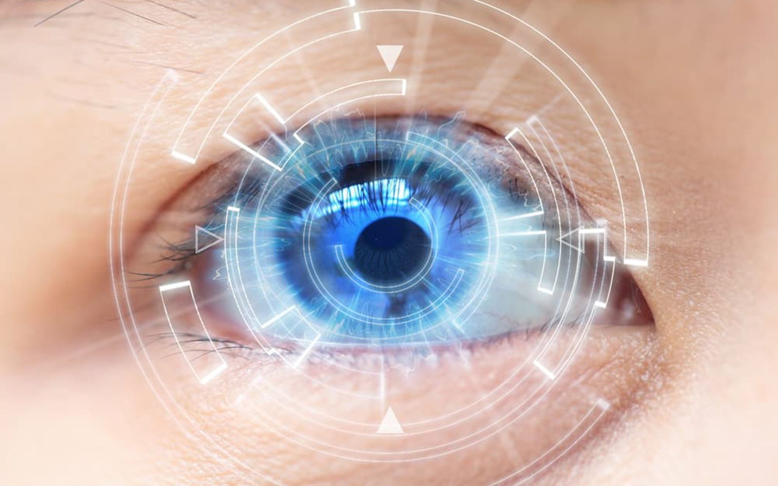 Researchers working on contact lenses that will automatically switch focus and zoom when you blink image 1