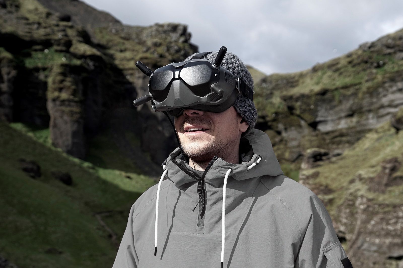 DJI reveals new digital first person view headset for racing drones and more image 1