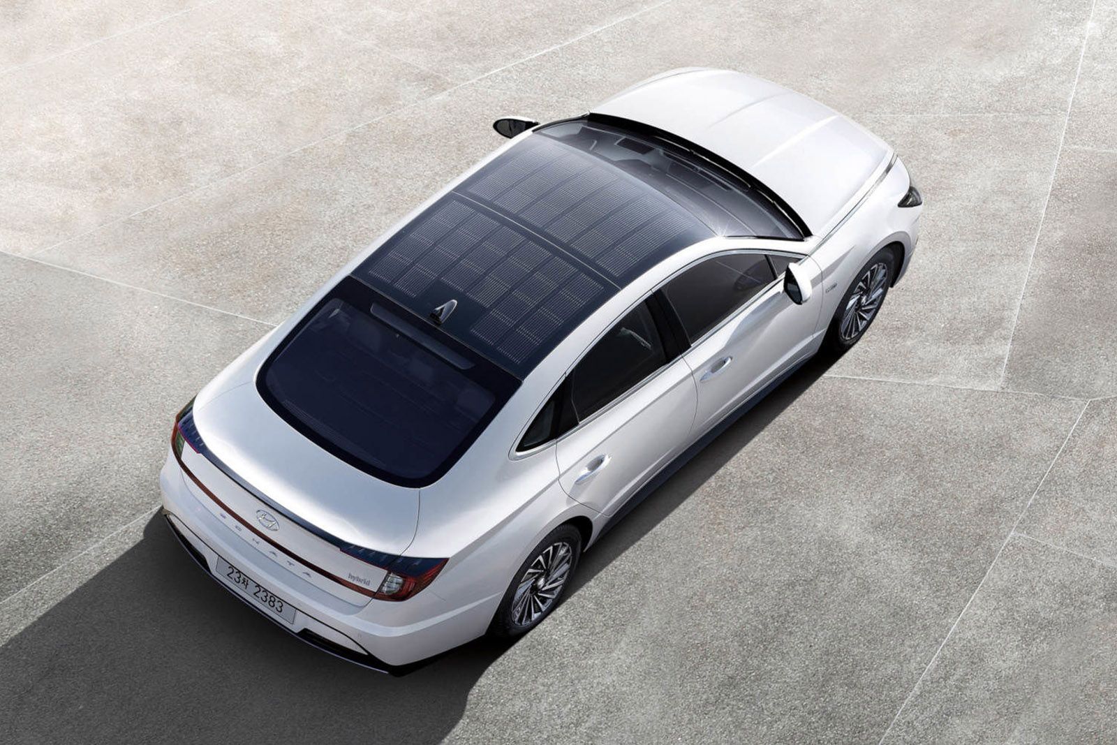 Hyundai New Sonata Hybrid with solar panel roof now on sale image 1
