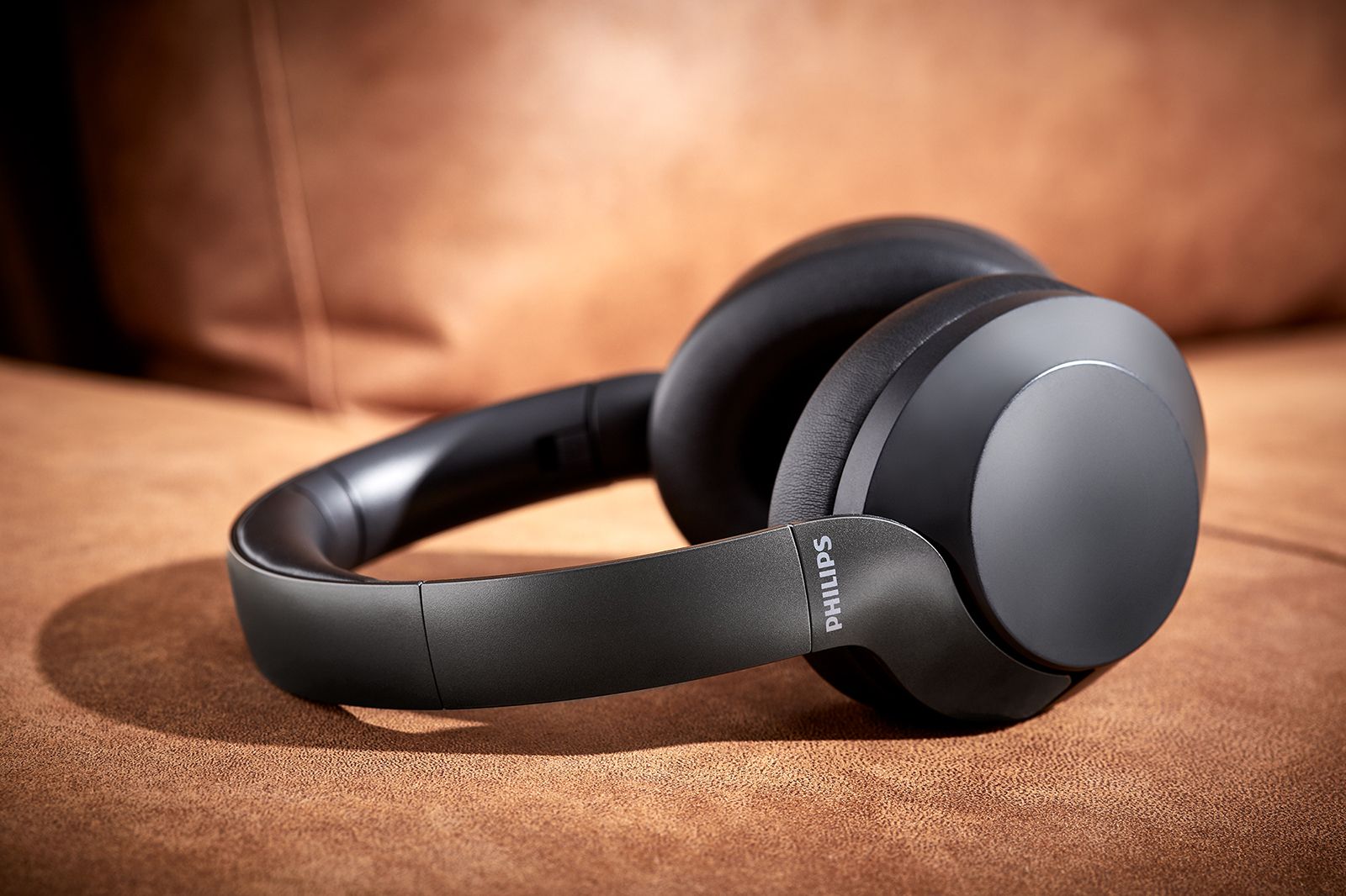 Philips PH805 wireless headphones offer ANC for less than Bose and Sony image 1
