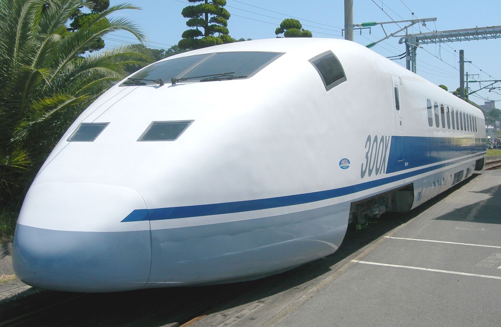 The Fastest Trains Around World Record Breaking Trains image 10