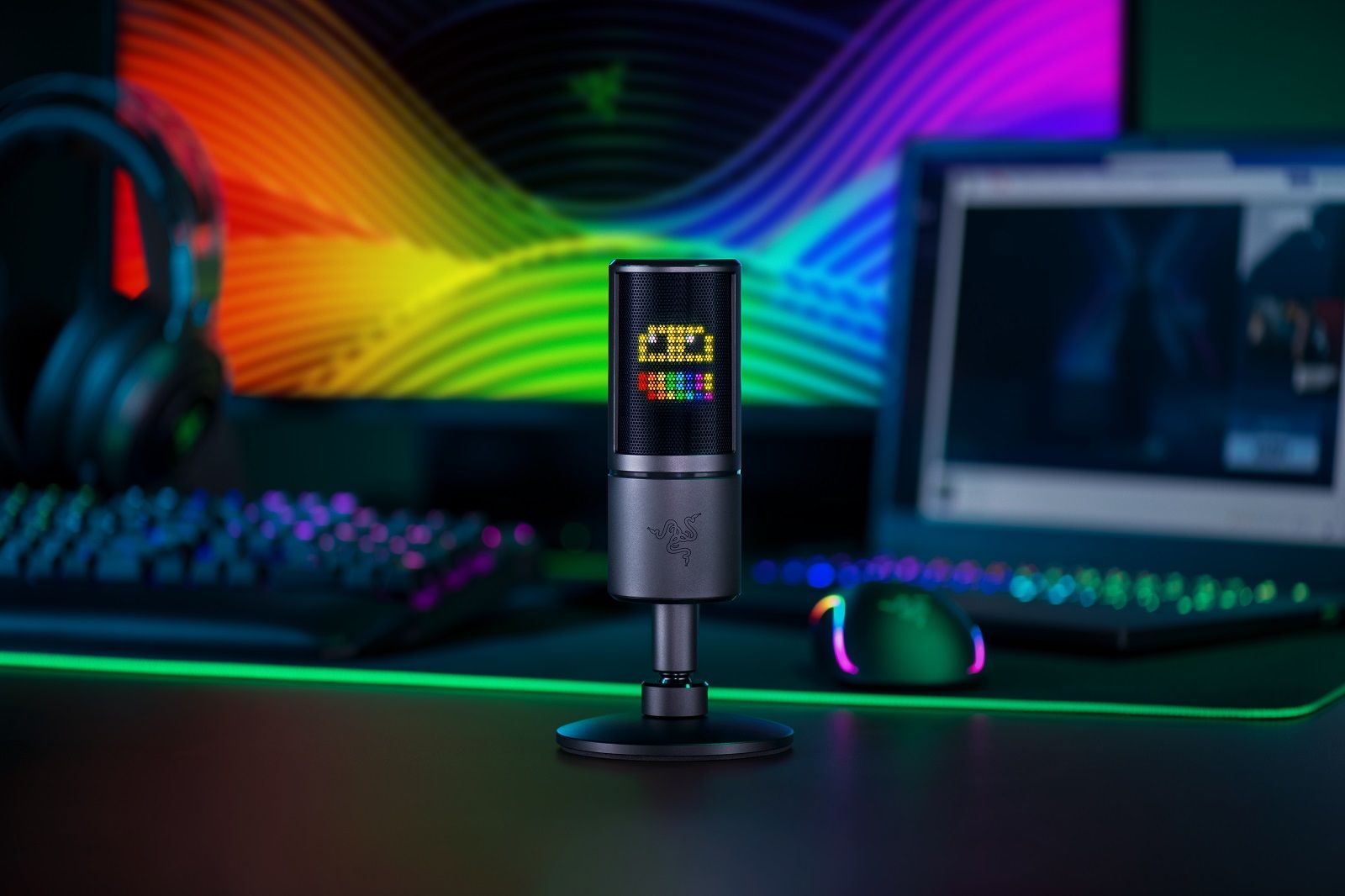 Razer has built a new audience pleasing microphone with an emoticon display image 1