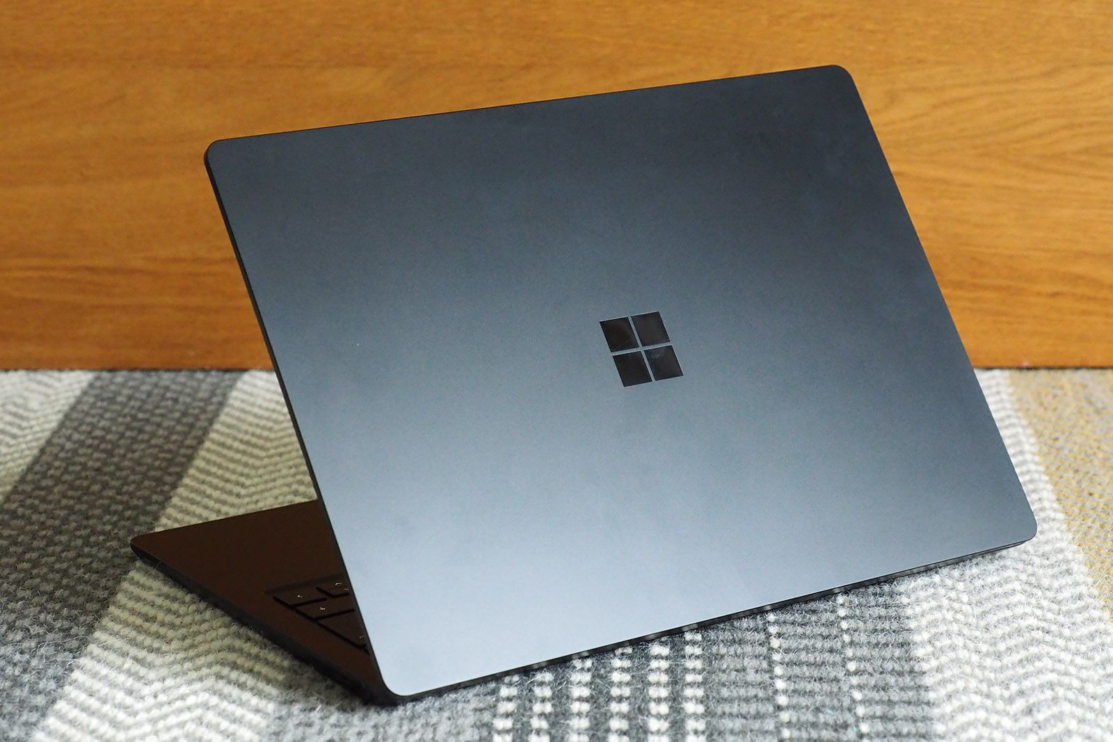 Microsoft Surface Laptop 3 (13.5-inch) review photo 2