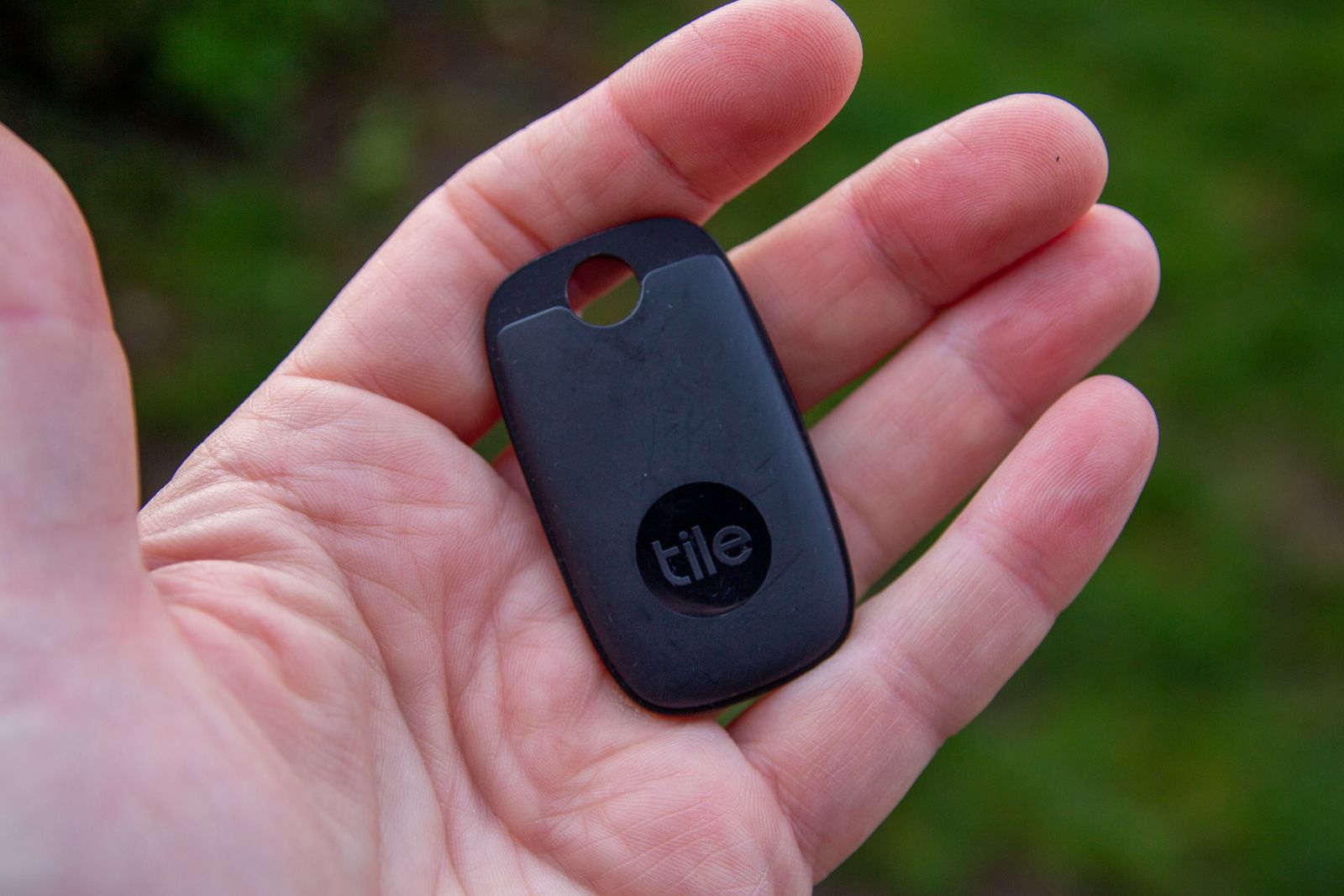 Review: Tile Sticker is a Great, Tiny, Adhesive Bluetooth Tracker