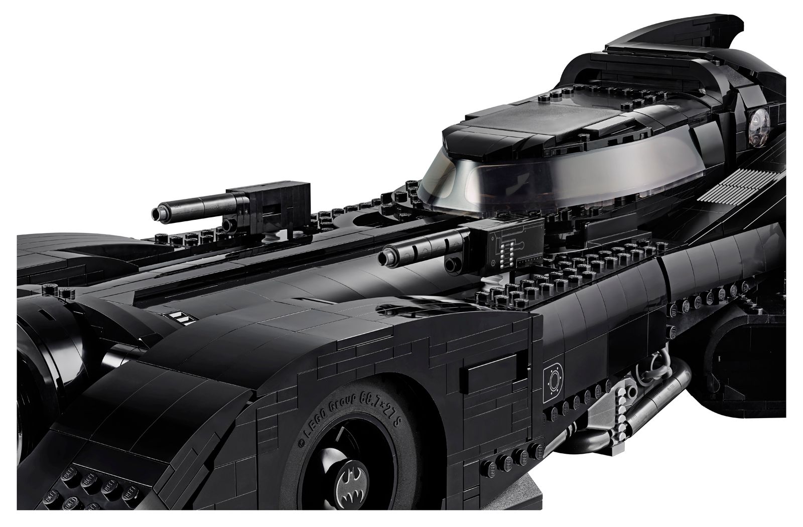 Lego just revealed a 3300 piece version of the best Batmobile ever image 2