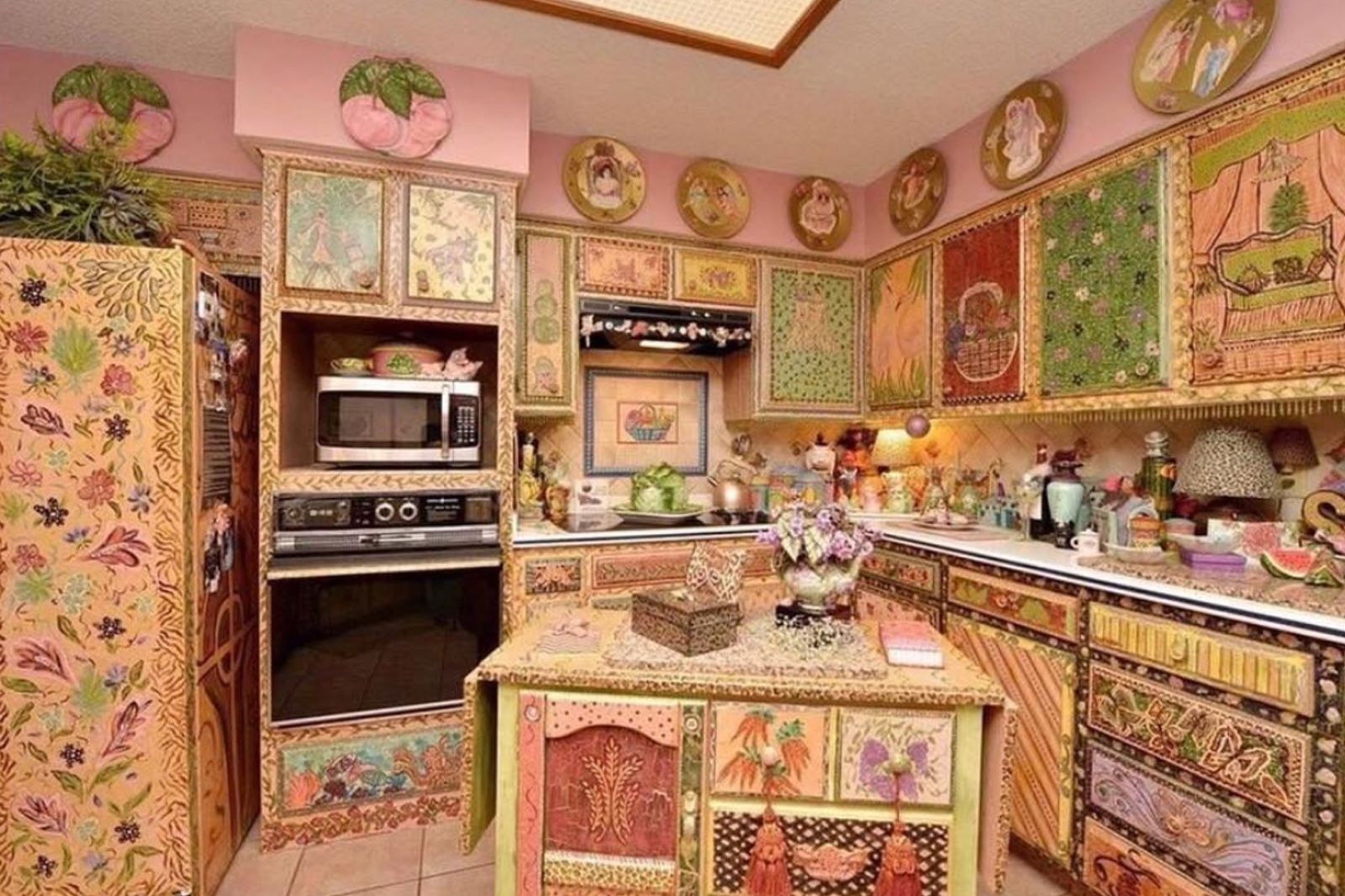 These Interior Decor Disasters Will Leave You Cringing image 1