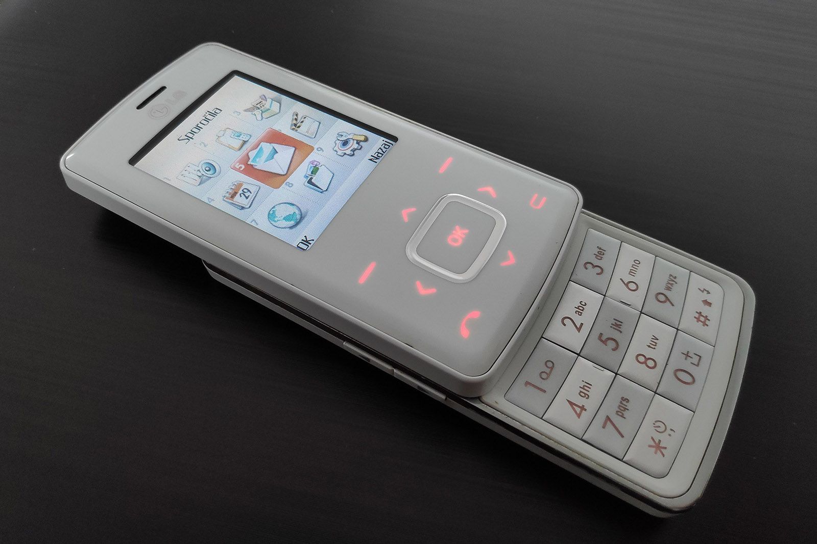LG to drop G series brand next flagship evokes classic Chocolate phone image 1