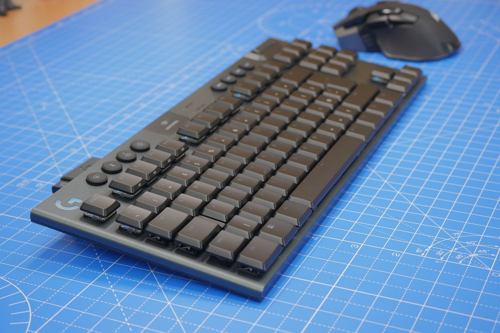 Logitech G915 TKL Wireless Mechanical Keyboard Unveiled –