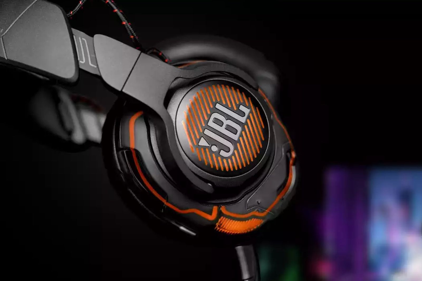 JBL gets into the gaming world with a full range of headsets photo 1