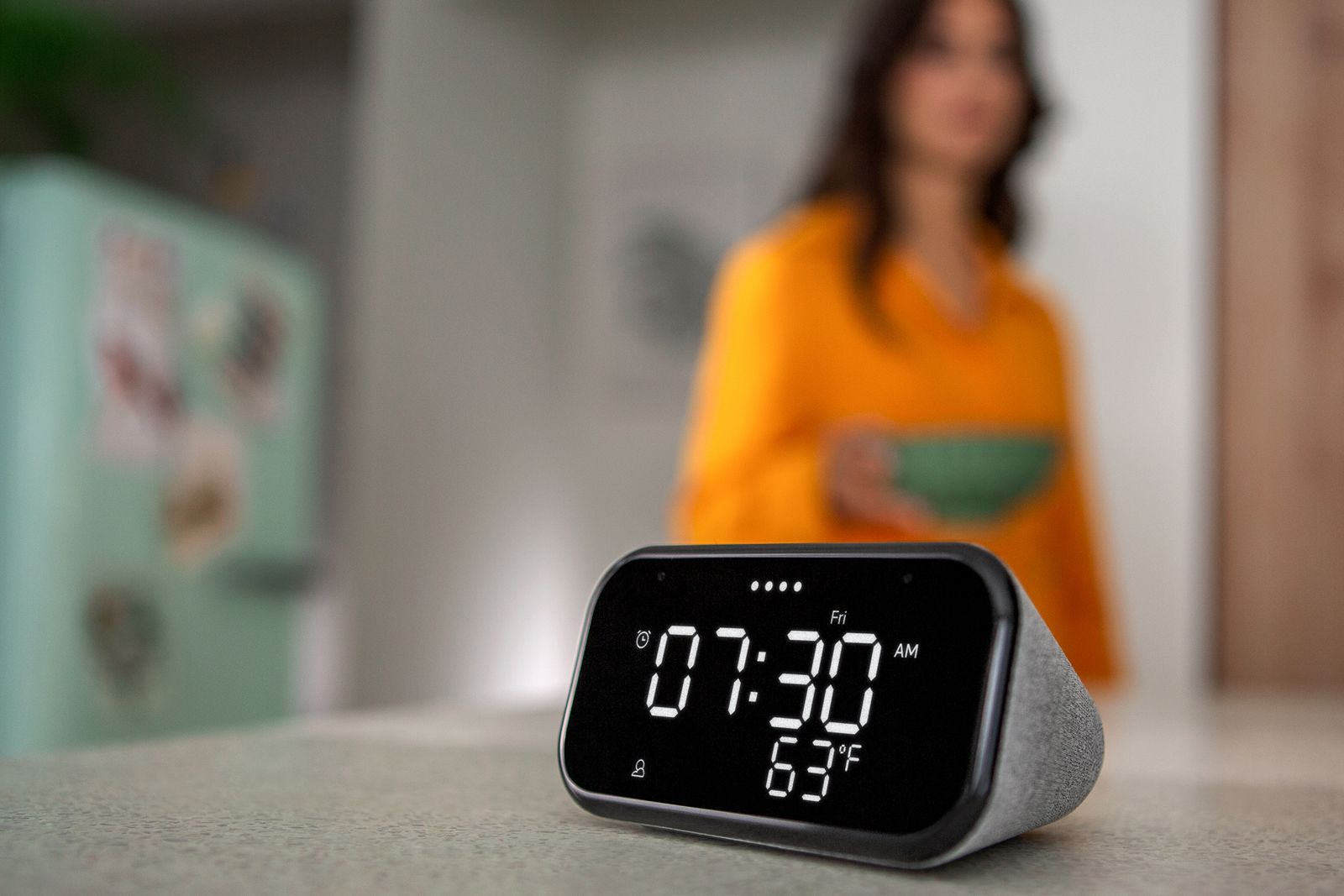 Lenovo Smart Clock Essential brings Google brains to clock face basics photo 1