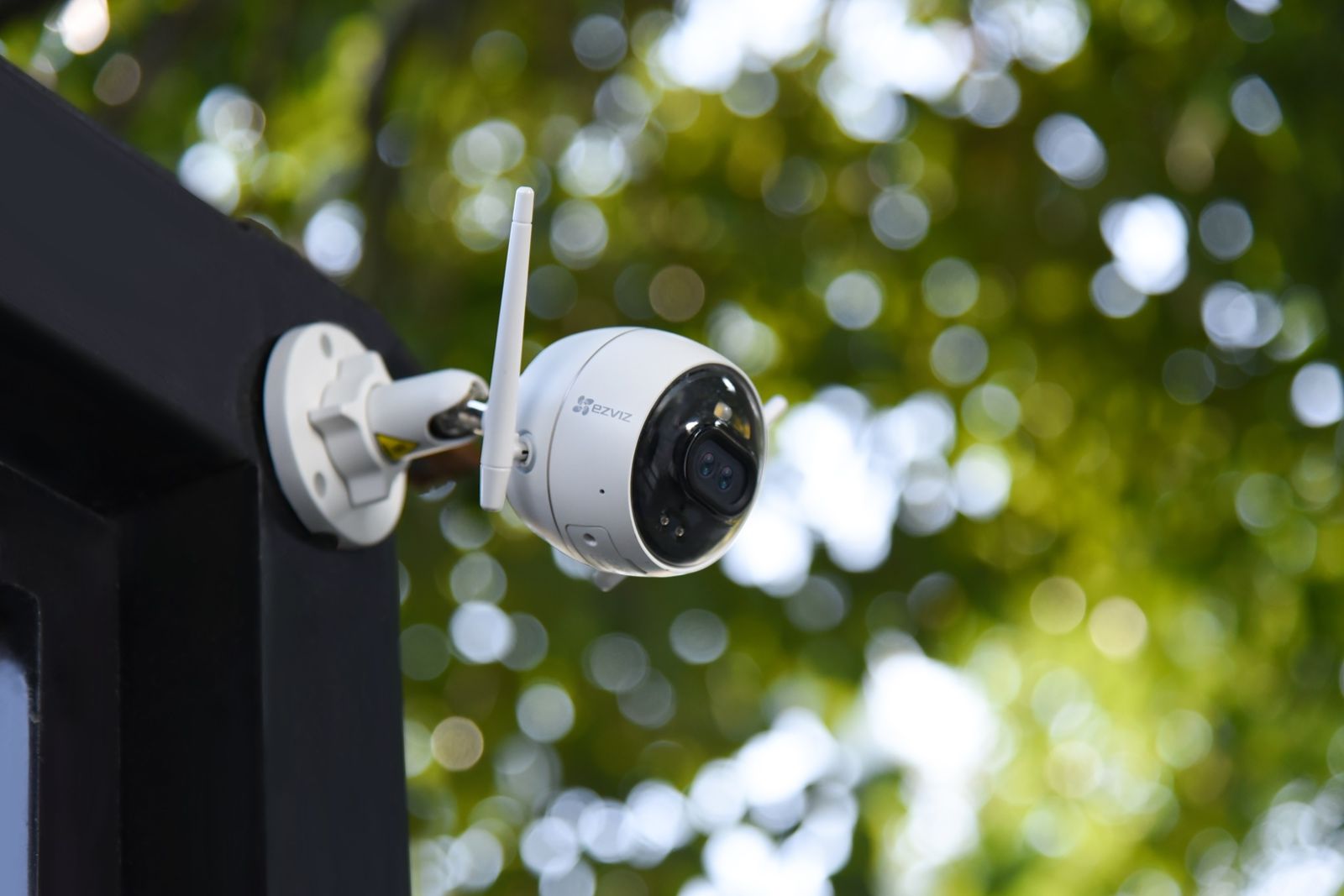 4 top cameras to get you started on your home security journey photo 8