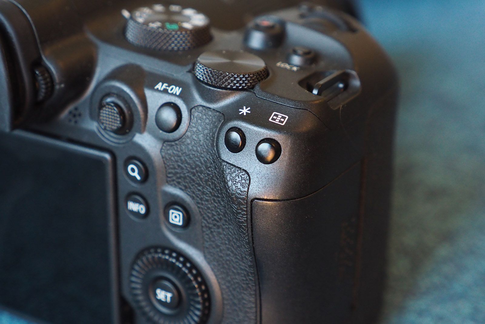 Canon EOS R6 review photo 7