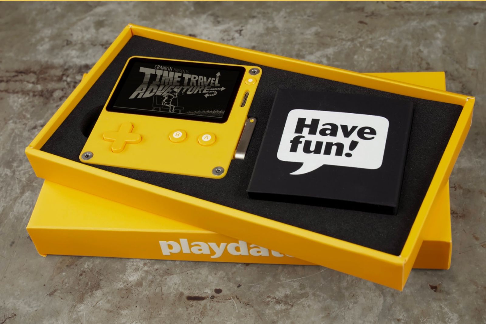 Playdate handheld console will finally go on sale “early 2021” photo 2