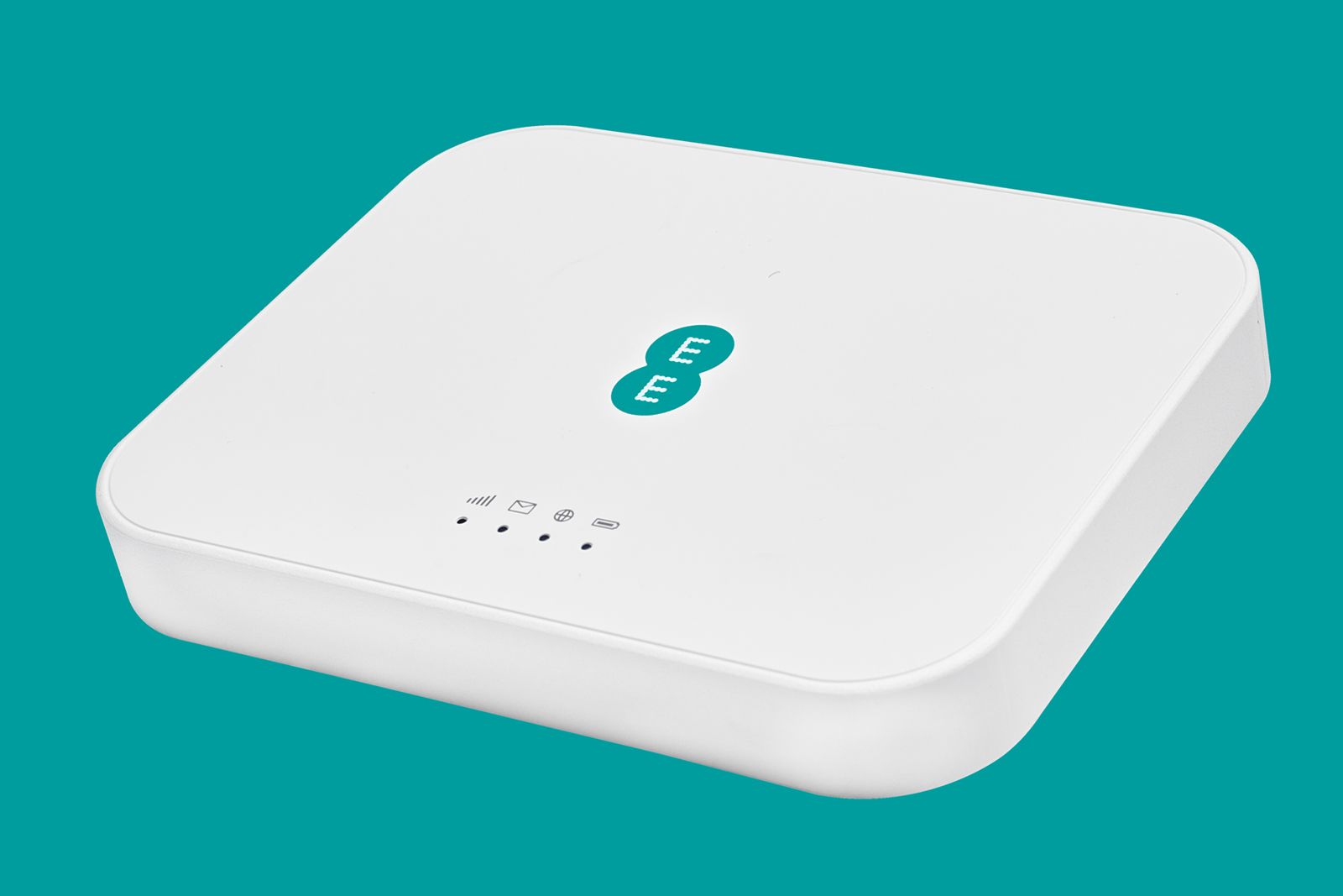 EE launches its first 5G WiFi device photo 1