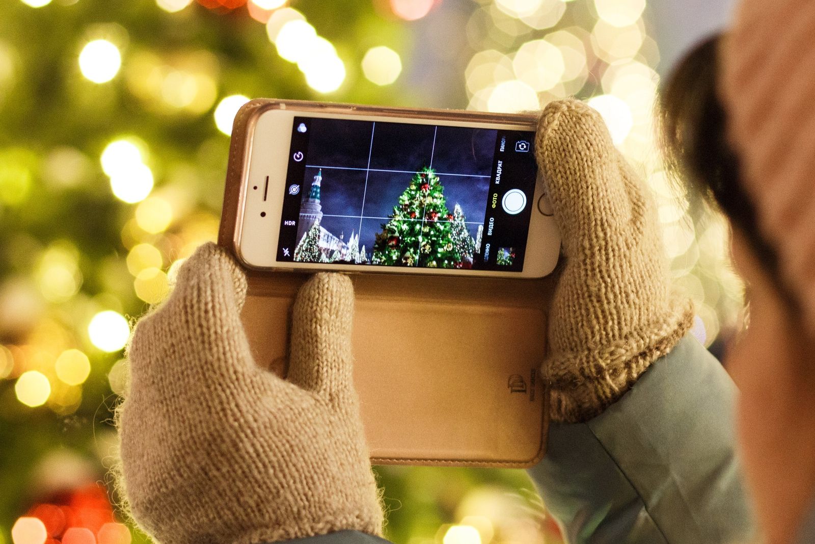 Best texting gloves: No need to hang up the gloves with these top picks photo 1