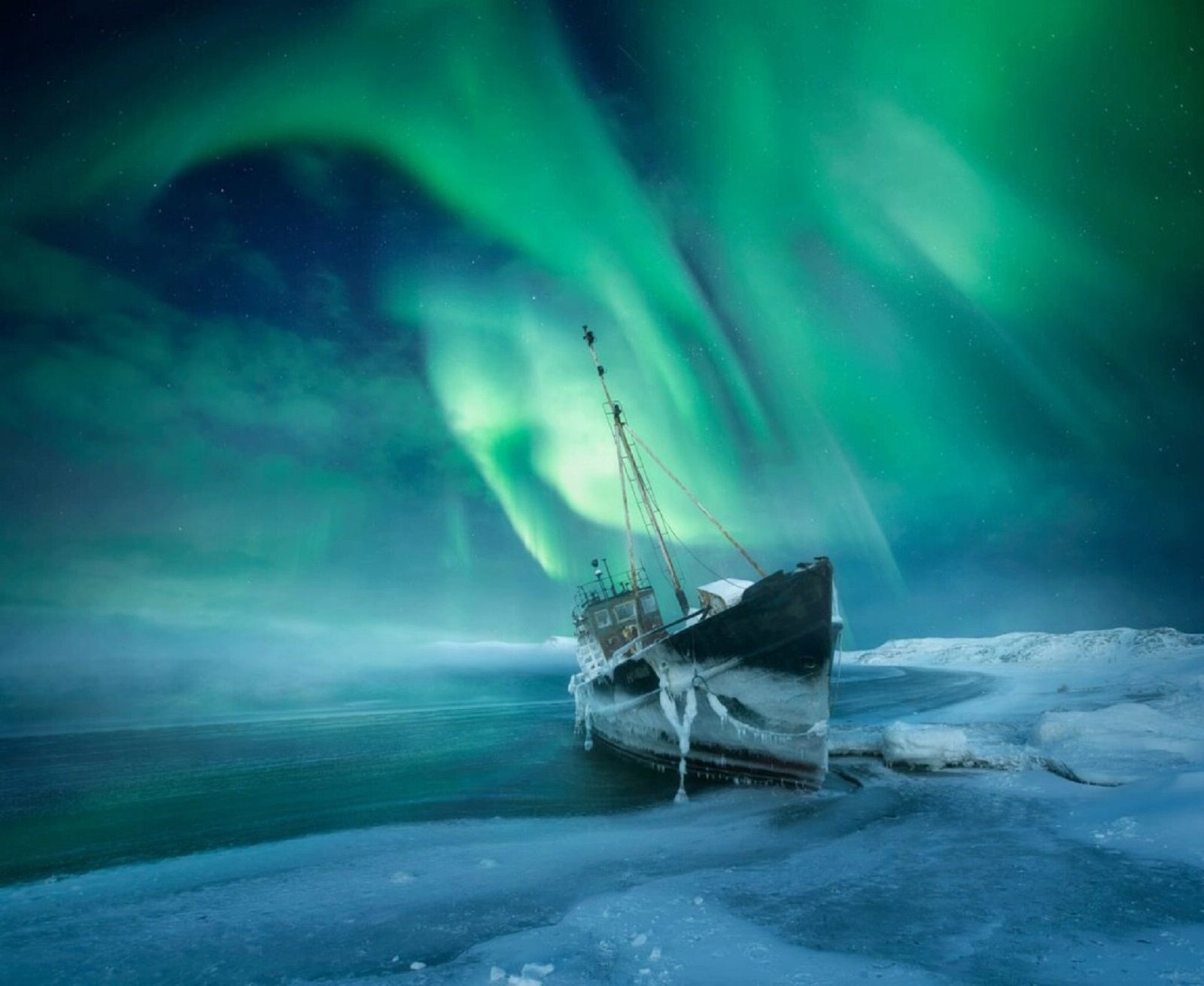 10 epic images from the Northern Lights Photographer of the Year Competition photo 16