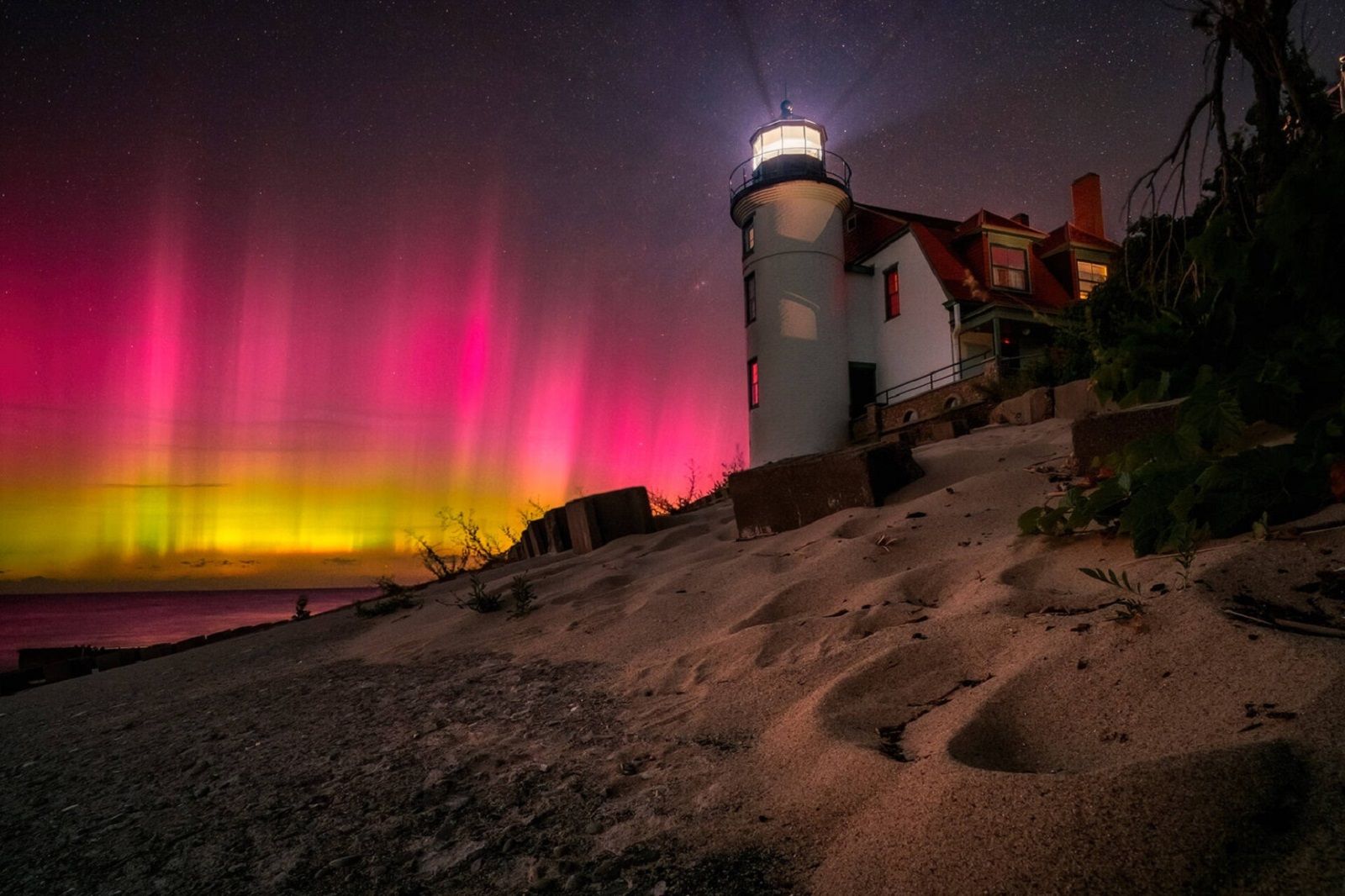 10 epic images from the Northern Lights Photographer of the Year Competition photo 22
