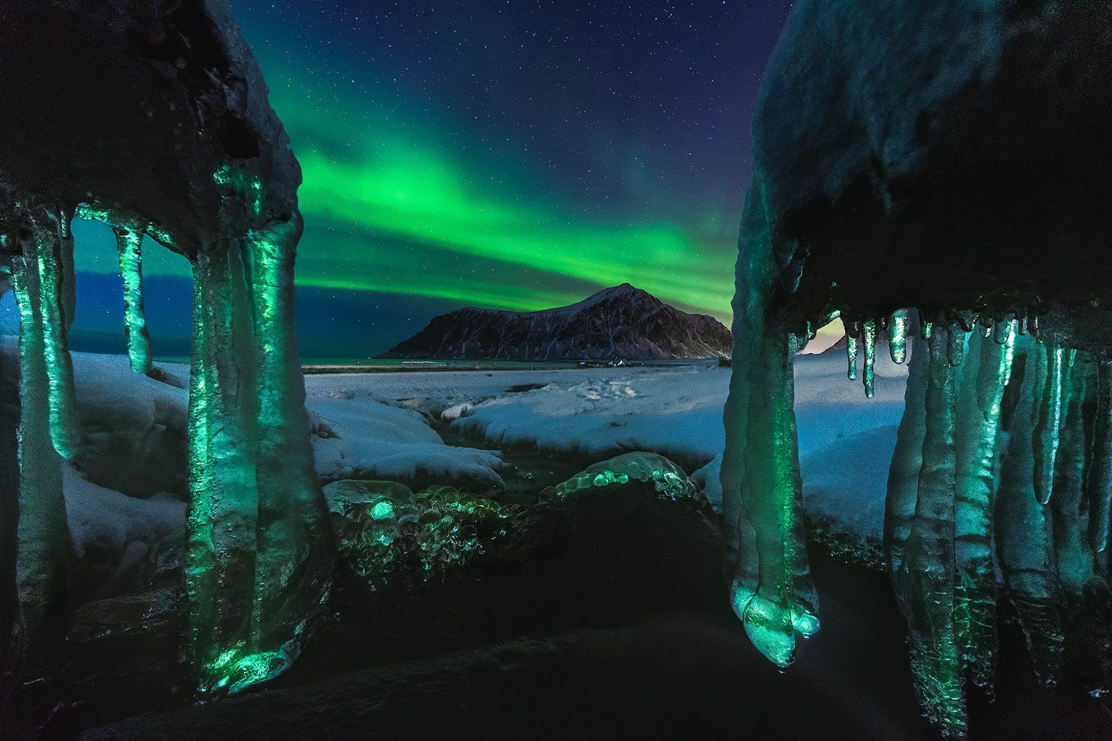 10 epic images from the Northern Lights Photographer of the Year Competition photo 7