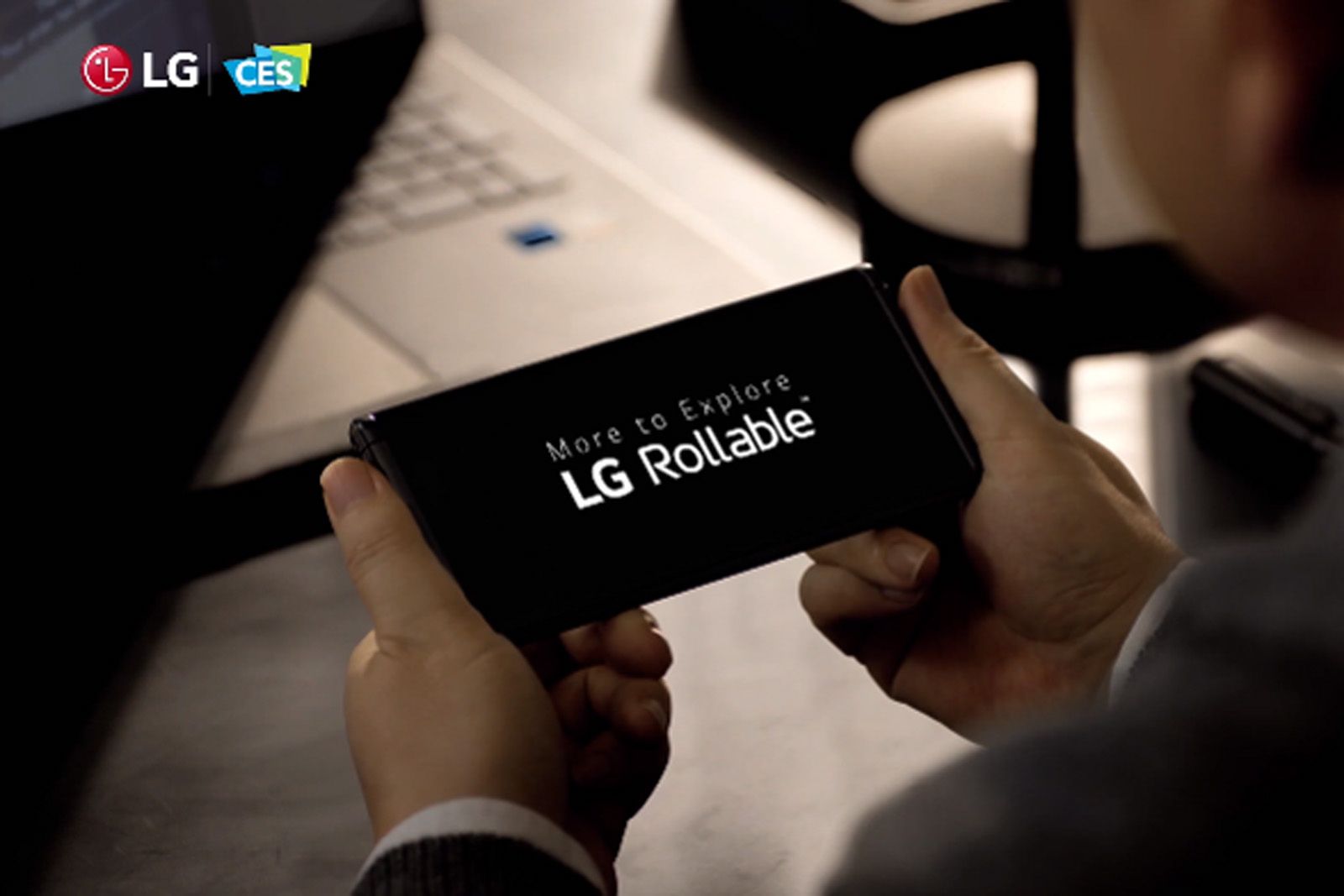LG is set to produce a rollable phone concept soon photo 3