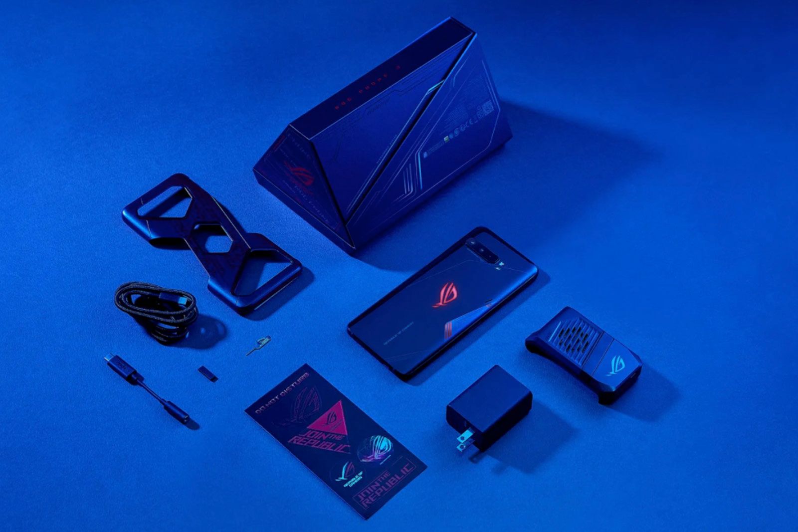 Asus ROG Phone 4/5 images and specs appear online photo 2