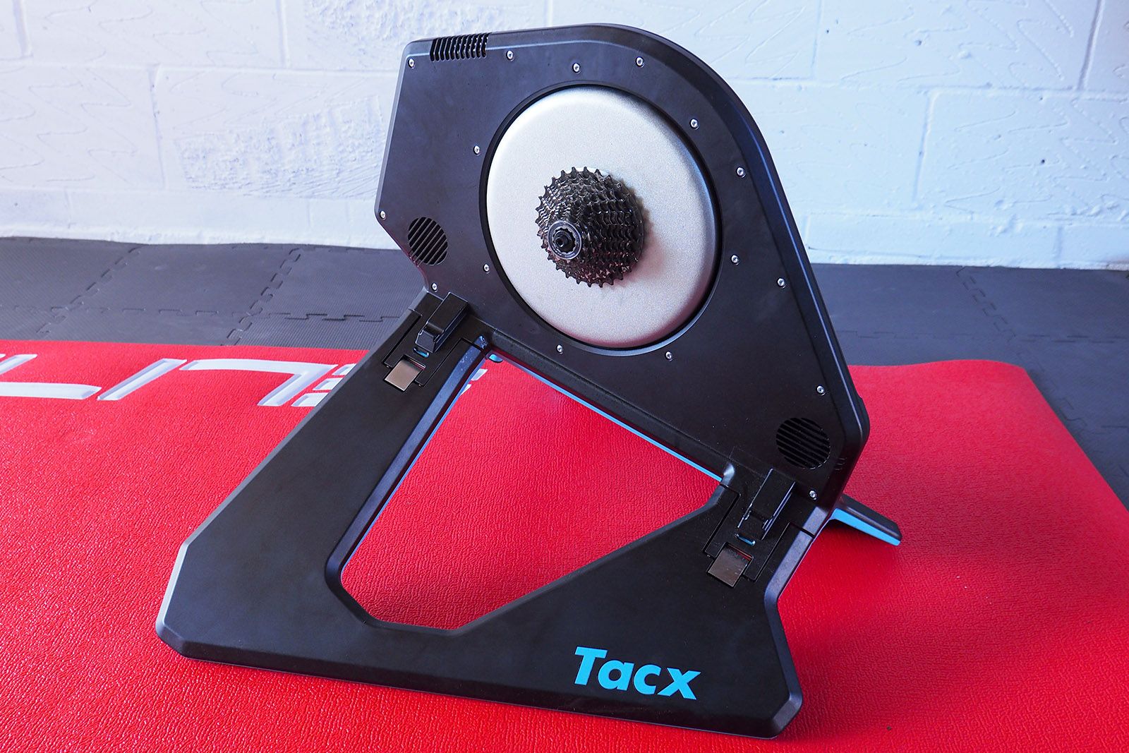 Tacx Neo 2T Smart review photo 11