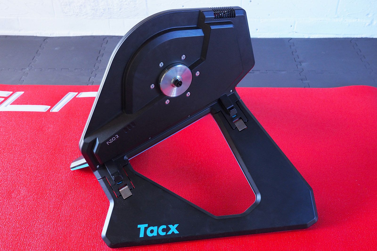Tacx Neo 2T Smart review photo 12
