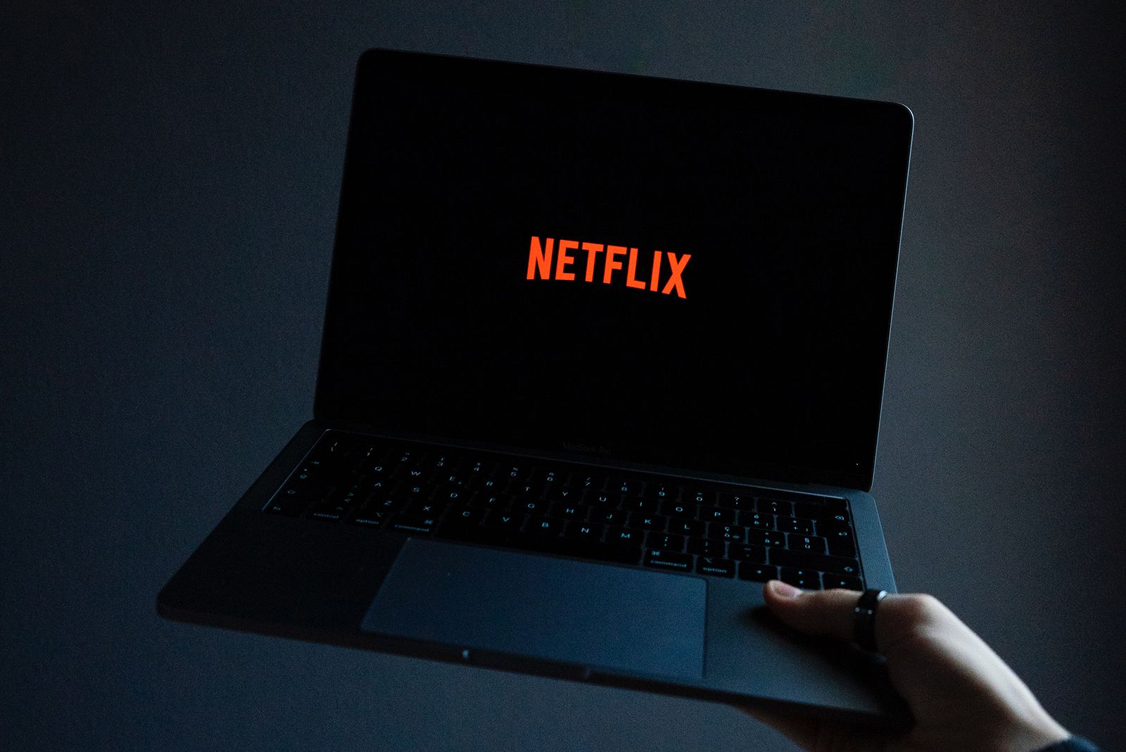 Netflix is trying to crack down on password sharing with new test photo 1