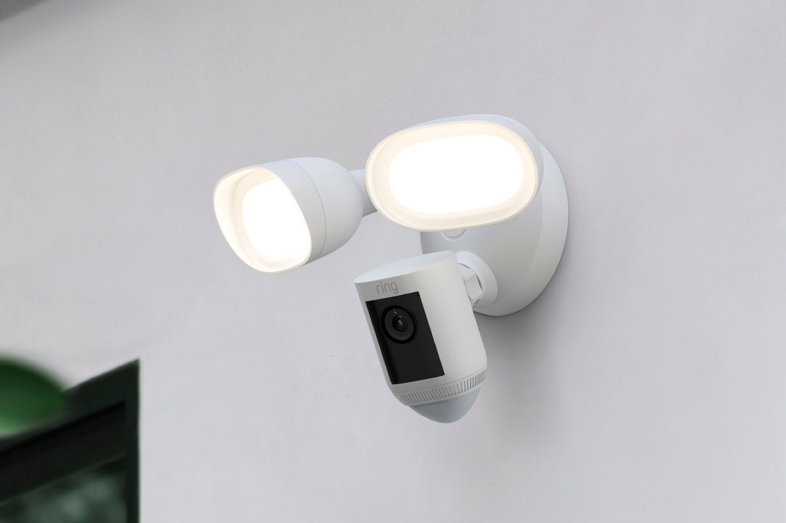 Ring Floodlight Cam Wired Pro adds colour night vision and improved motion detection photo 1
