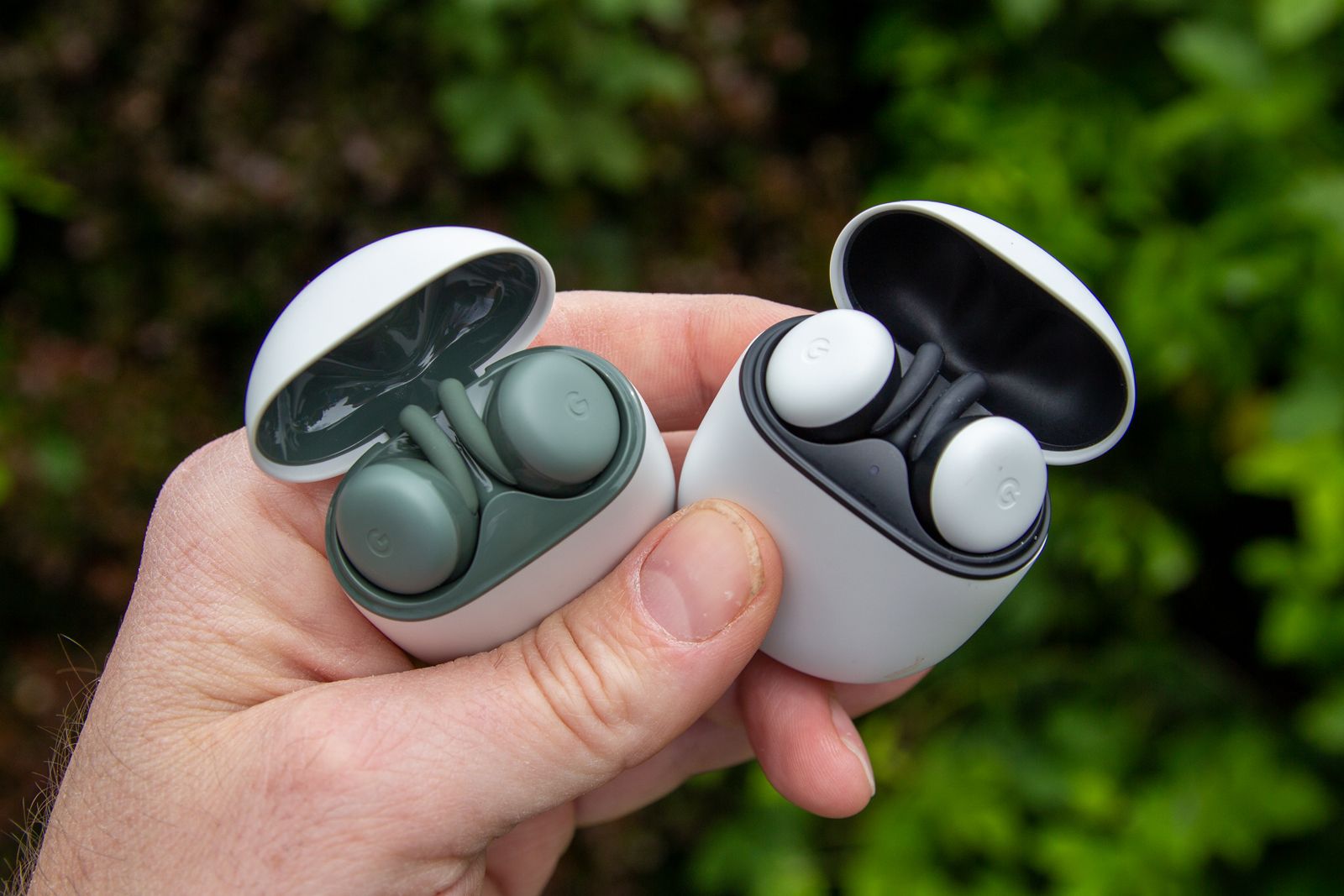 Pixel Buds A series photos 8