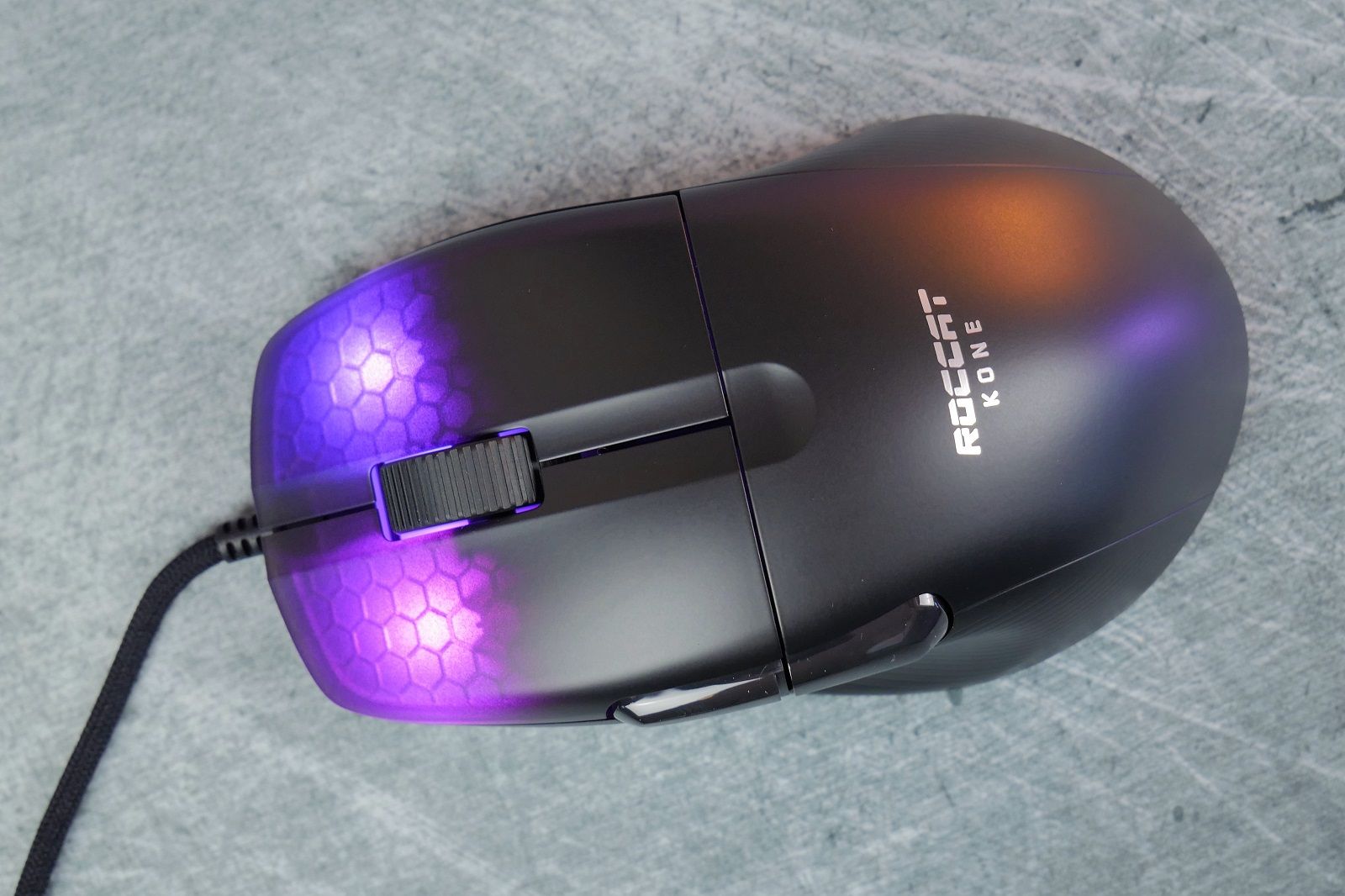 Roccat Kone Pro review: Lightweight without the holes photo 5
