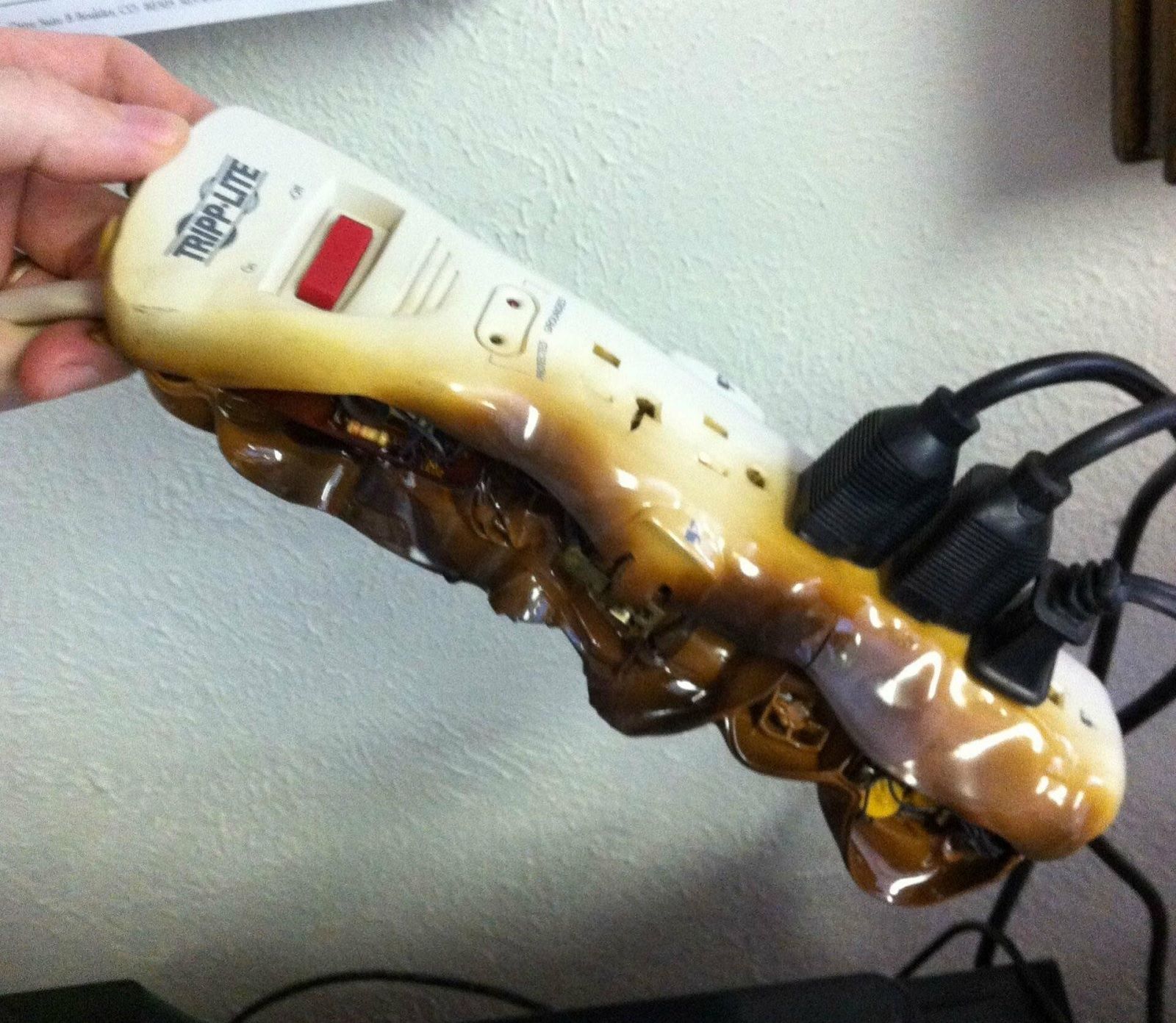Hilarious tech support requests and user errors you won't believe photo 9