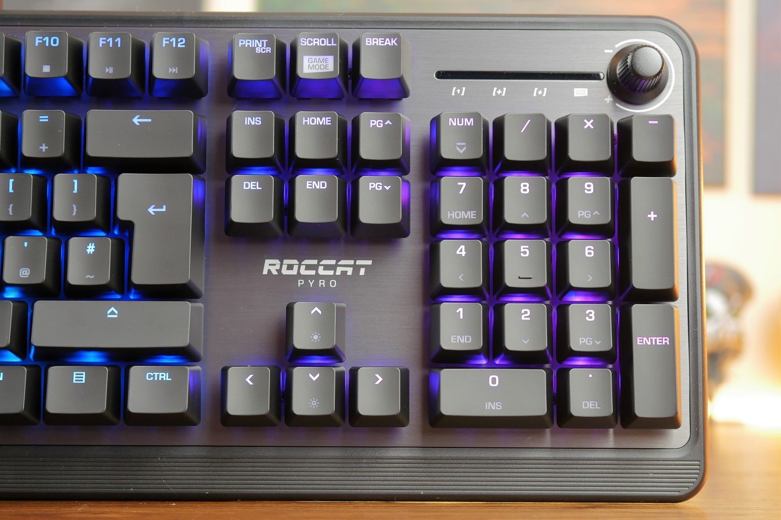 Roccat Pyro gaming keyboard review: An affordable mechanical keyboard with appeal photo 4