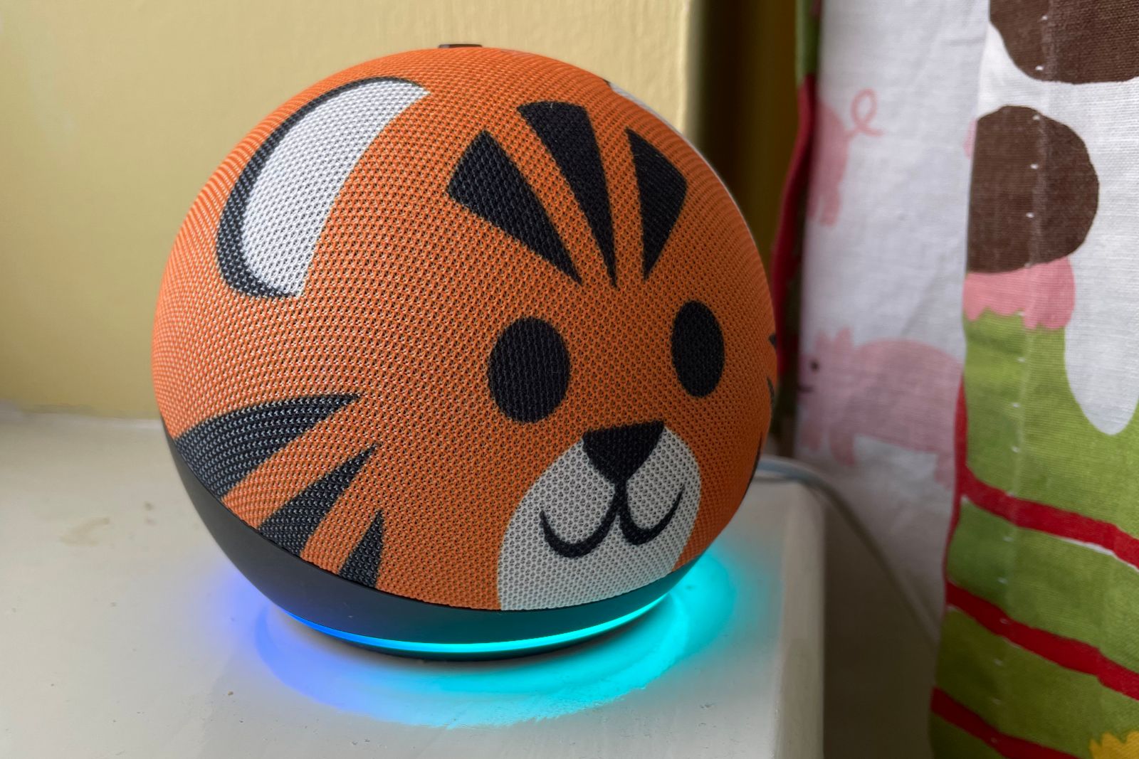 Altavoz inteligente Alexa echo dot 4ta generación niños diseño tigre