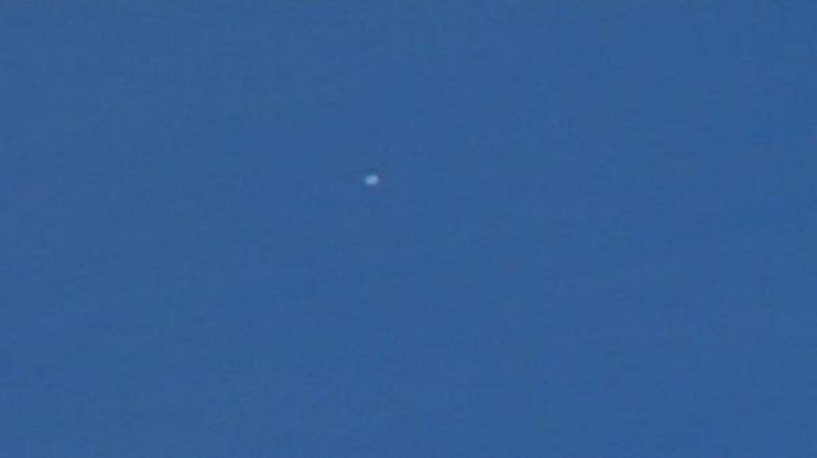 The best photos and sightings of UFOs captured on film photo 14