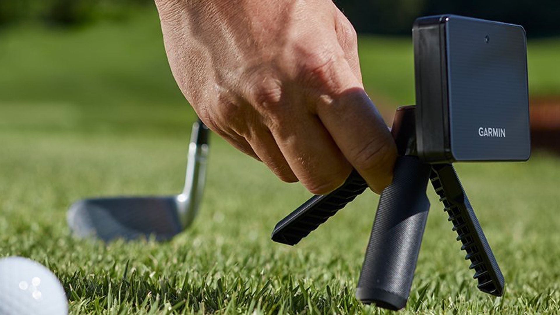 Garmin Approach R10 portable launch monitor lets golfers track their practice from home, the range or outdoors photo 4