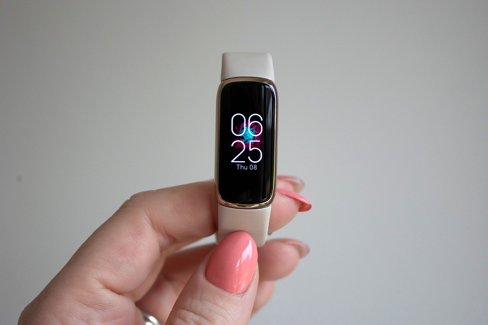 Fitbit Luxe review: Style and substance photo 1