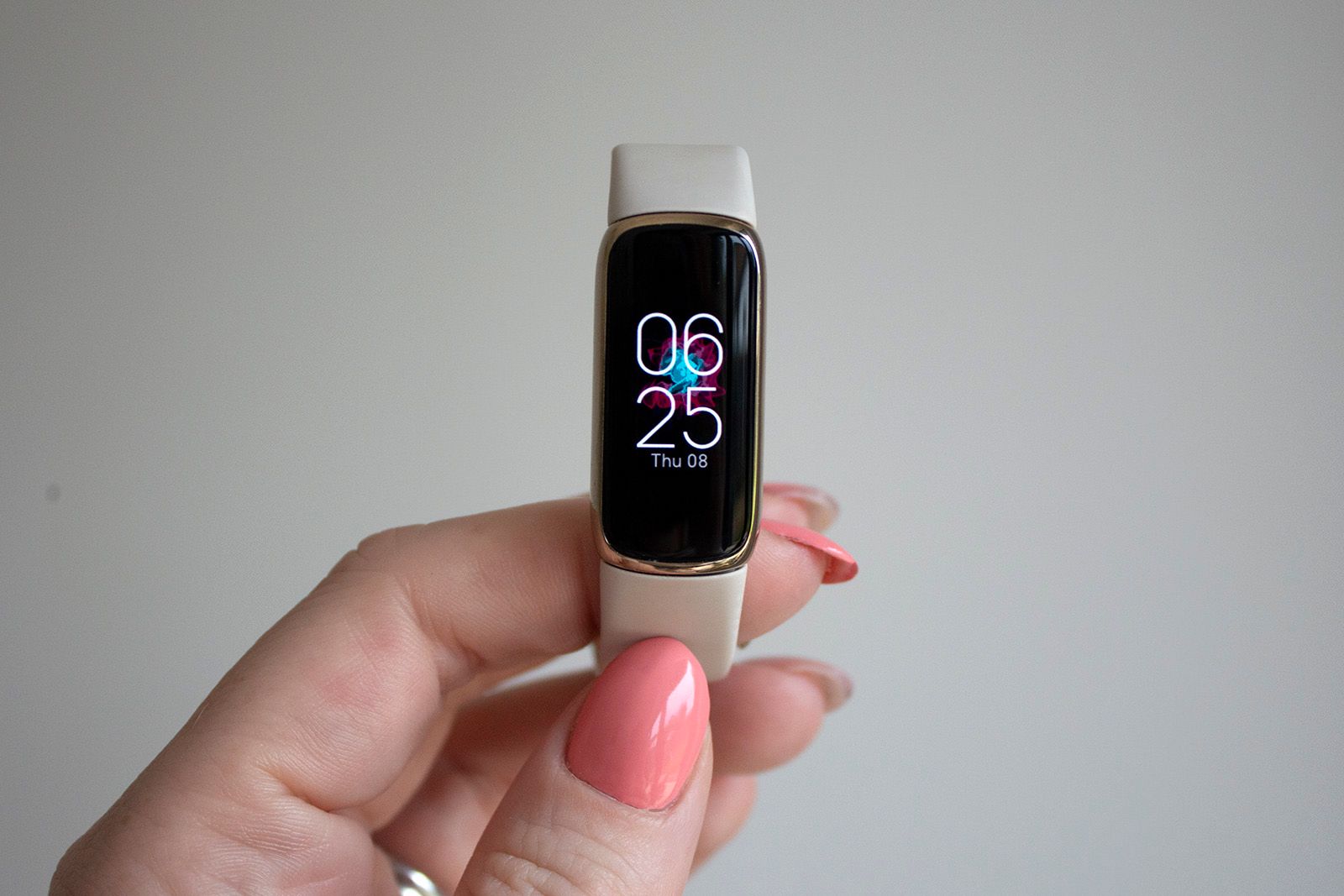 Fitbit Luxe análisis  136 características detalladas